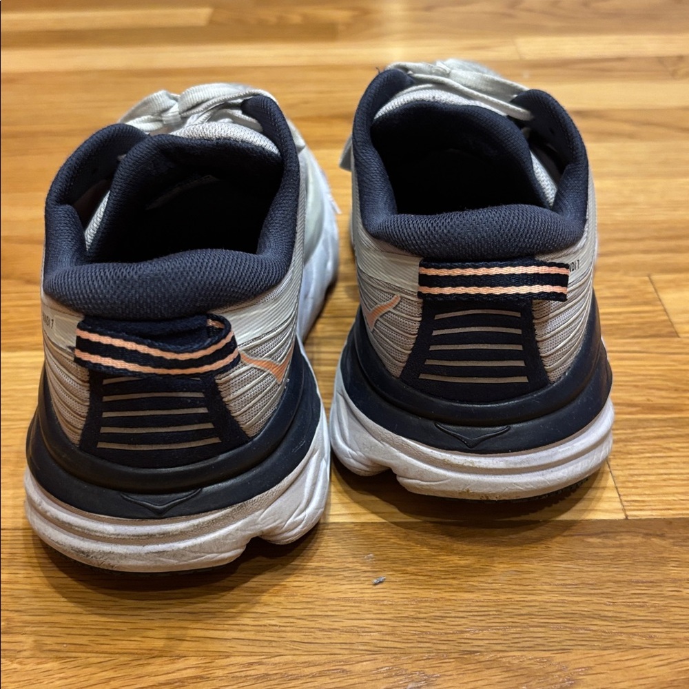 Hoka Bondi 7 Gray/peach/navy Athletic Shoes - Picture 9 of 11